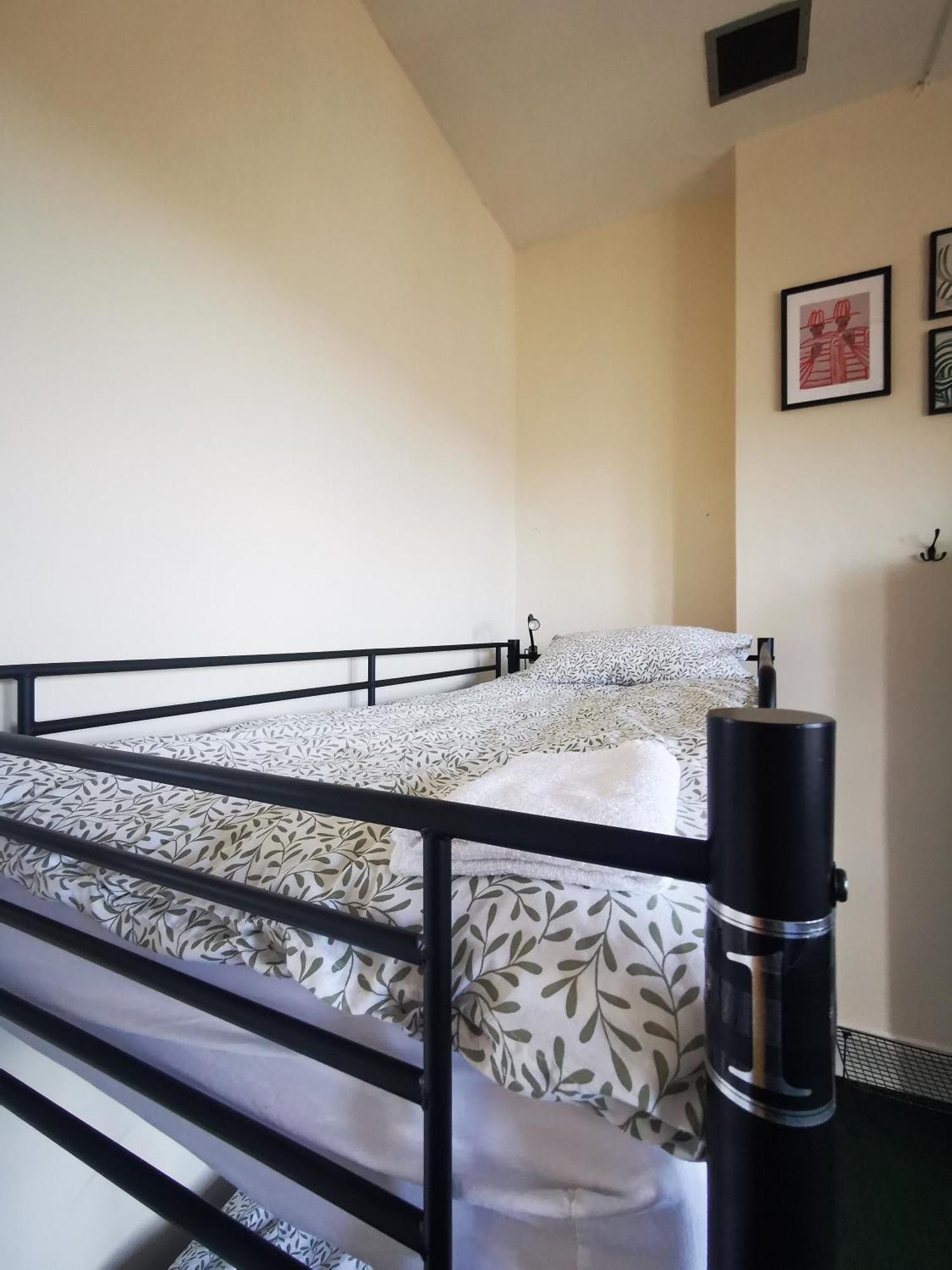 Botanic Avenue Hostel Less Than A Mile From The City Centre بلفاست المظهر الخارجي الصورة